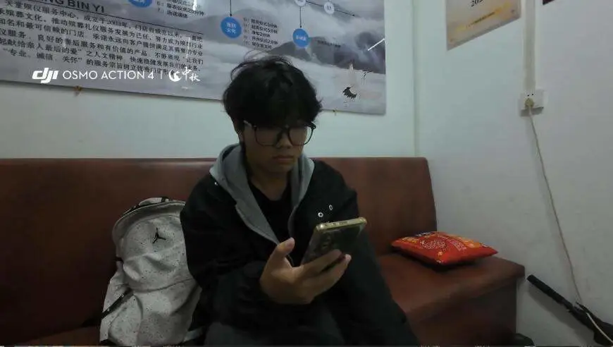 高考444分被殡葬专业录取男生入学后迎来首次实习：系自己提前联系的，第一次为逝者穿衣，坦言没那么害怕，更加确定未来想从事这一行业