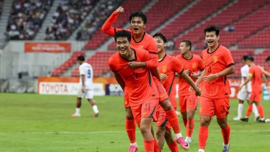 中国男足全场碾压3-0大胜泰国！时隔28年再进亚运4强 半决赛战韩国