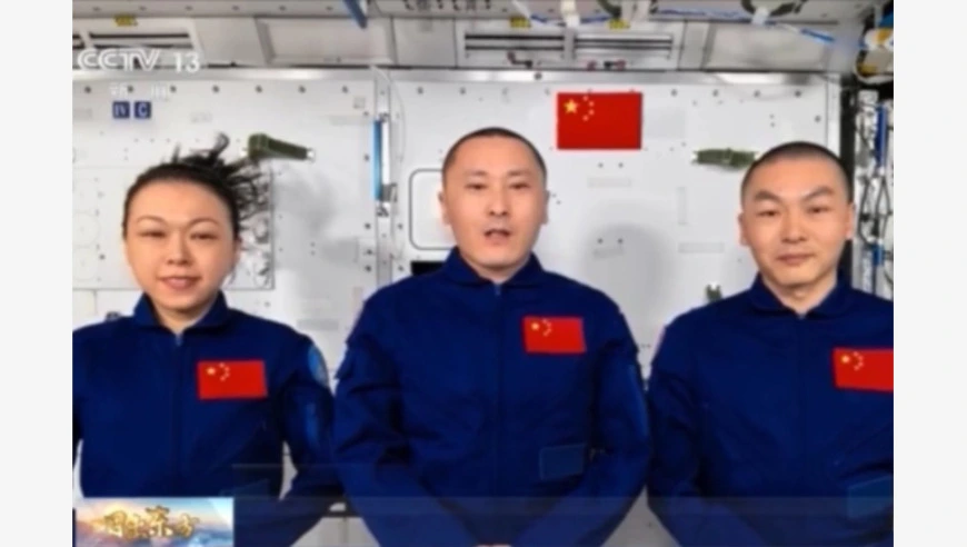 视频丨神二十三乘组发来宇宙级国庆祝福