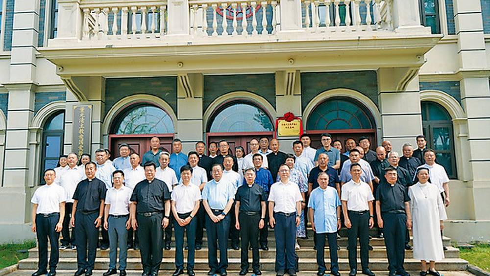 中國首位自選自聖主教董光清事跡館 列全國首批天主教中國化示範基地 - 星島日報